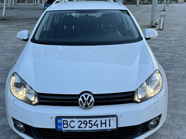 Белый Фольксваген Гольф, объемом двигателя 1.4 л и пробегом 130 тыс. км за 7800 $, фото 1 на Automoto.ua
