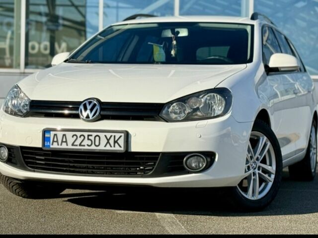 Білий Фольксваген Гольф, об'ємом двигуна 1.6 л та пробігом 260 тис. км за 7222 $, фото 1 на Automoto.ua