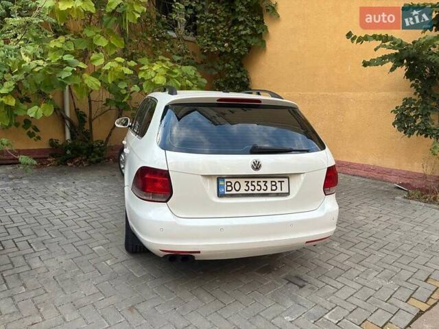 Белый Фольксваген Гольф, объемом двигателя 1.97 л и пробегом 290 тыс. км за 8700 $, фото 1 на Automoto.ua