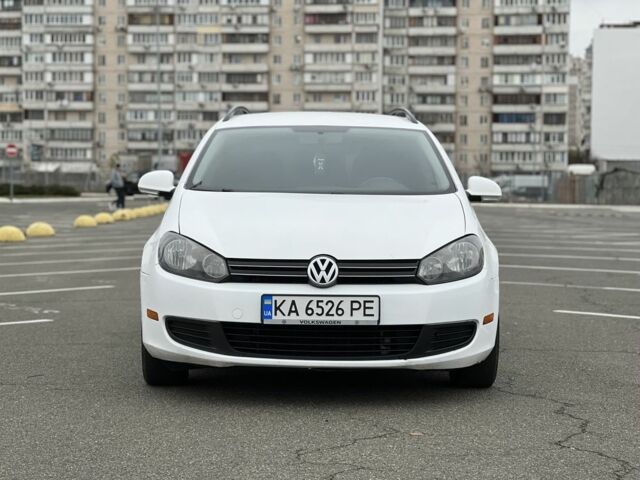 Білий Фольксваген Гольф, об'ємом двигуна 2.5 л та пробігом 258 тис. км за 6800 $, фото 1 на Automoto.ua