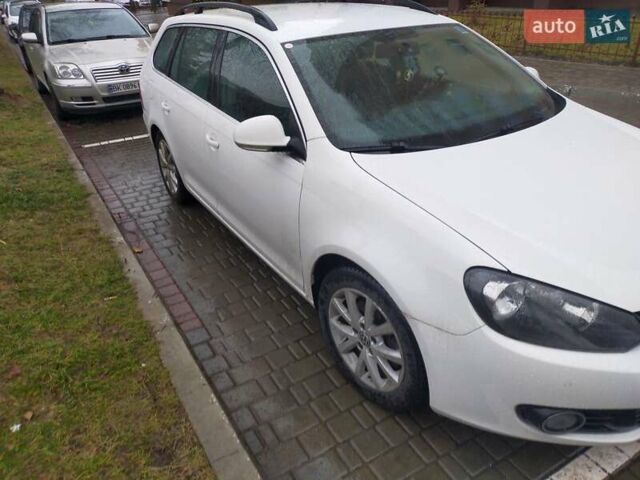 Белый Фольксваген Гольф, объемом двигателя 1.6 л и пробегом 263 тыс. км за 7000 $, фото 1 на Automoto.ua