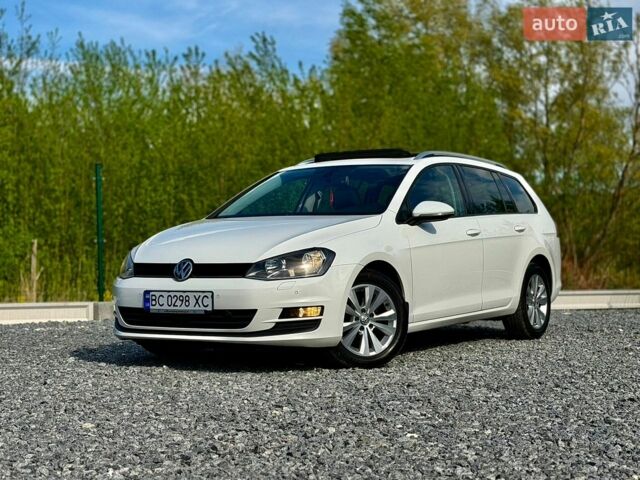 Белый Фольксваген Гольф, объемом двигателя 1.6 л и пробегом 260 тыс. км за 9350 $, фото 1 на Automoto.ua