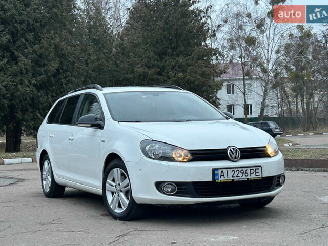 Білий Фольксваген Гольф, об'ємом двигуна 1.6 л та пробігом 217 тис. км за 8200 $, фото 1 на Automoto.ua