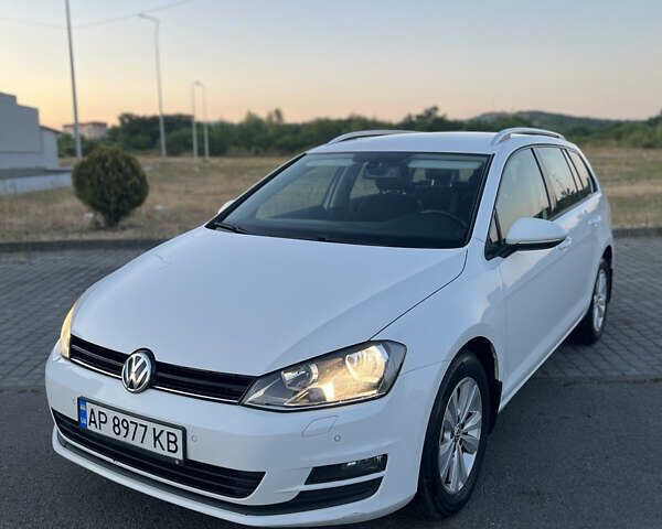 Белый Фольксваген Гольф, объемом двигателя 1.97 л и пробегом 160 тыс. км за 11300 $, фото 1 на Automoto.ua