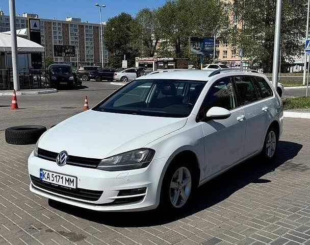Белый Фольксваген Гольф, объемом двигателя 1.97 л и пробегом 378 тыс. км за 9200 $, фото 1 на Automoto.ua