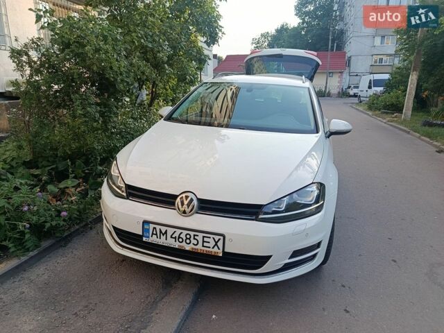 Белый Фольксваген Гольф, объемом двигателя 1.6 л и пробегом 160 тыс. км за 9600 $, фото 1 на Automoto.ua