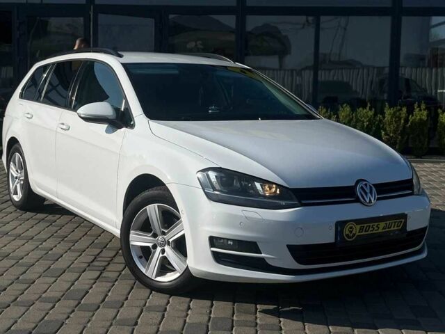 Белый Фольксваген Гольф, объемом двигателя 1.6 л и пробегом 268 тыс. км за 11000 $, фото 1 на Automoto.ua