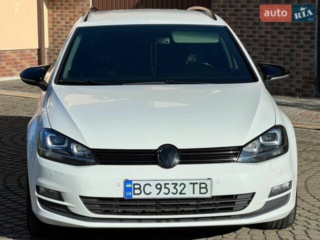 Белый Фольксваген Гольф, объемом двигателя 1.97 л и пробегом 235 тыс. км за 12500 $, фото 1 на Automoto.ua
