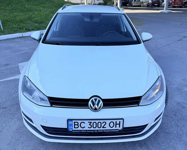 Белый Фольксваген Гольф, объемом двигателя 1.6 л и пробегом 256 тыс. км за 9500 $, фото 1 на Automoto.ua