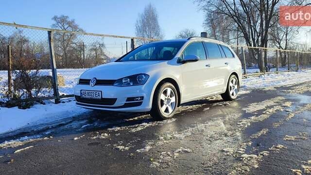 Білий Фольксваген Гольф, об'ємом двигуна 1.6 л та пробігом 237 тис. км за 11300 $, фото 1 на Automoto.ua