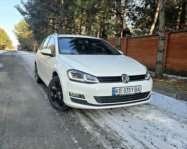 Белый Фольксваген Гольф, объемом двигателя 1.97 л и пробегом 140 тыс. км за 13099 $, фото 1 на Automoto.ua