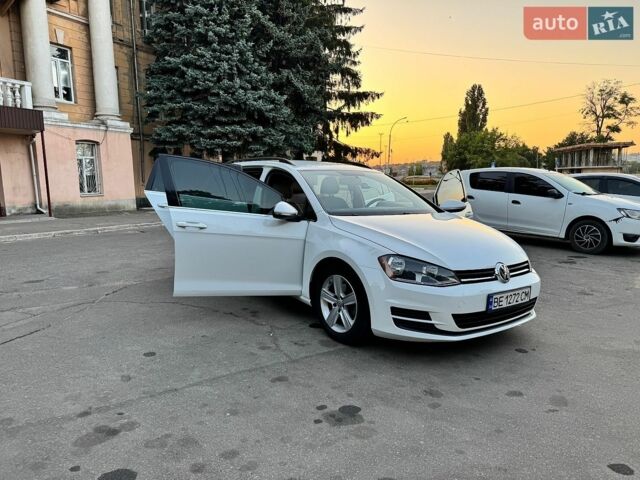 Белый Фольксваген Гольф, объемом двигателя 1.97 л и пробегом 181 тыс. км за 12500 $, фото 1 на Automoto.ua