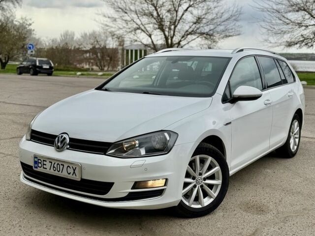 Білий Фольксваген Гольф, об'ємом двигуна 2 л та пробігом 290 тис. км за 11000 $, фото 1 на Automoto.ua