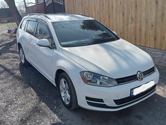 Фольксваген Гольф 2015 в Виннице на Automoto.ua Белый Фольксваген Гольф, объемом двигателя 1.97 л и пробегом 194 тыс. км за 12300 $, фото 1 на Automoto.ua