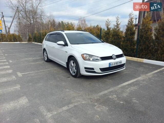 Белый Фольксваген Гольф, объемом двигателя 1.8 л и пробегом 180 тыс. км за 12200 $, фото 1 на Automoto.ua