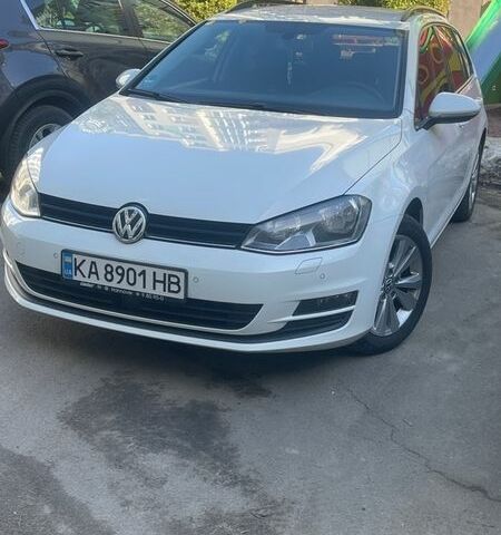 Белый Фольксваген Гольф, объемом двигателя 1.6 л и пробегом 270 тыс. км за 9999 $, фото 1 на Automoto.ua