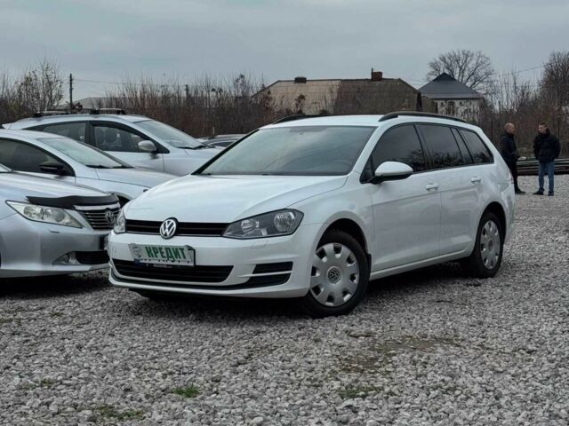 Белый Фольксваген Гольф, объемом двигателя 1.6 л и пробегом 260 тыс. км за 9650 $, фото 1 на Automoto.ua