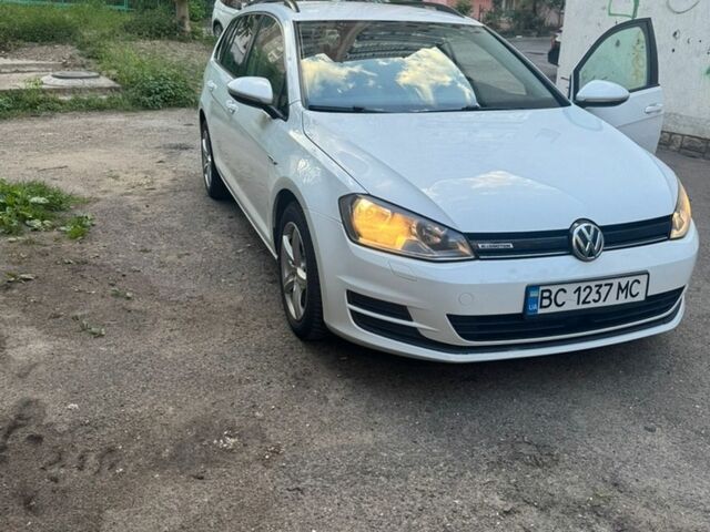Білий Фольксваген Гольф, об'ємом двигуна 1.4 л та пробігом 255 тис. км за 9800 $, фото 1 на Automoto.ua
