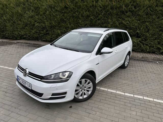 Белый Фольксваген Гольф, объемом двигателя 1.6 л и пробегом 280 тыс. км за 9800 $, фото 1 на Automoto.ua