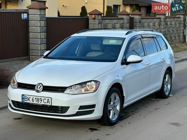 Белый Фольксваген Гольф, объемом двигателя 2 л и пробегом 134 тыс. км за 12999 $, фото 1 на Automoto.ua
