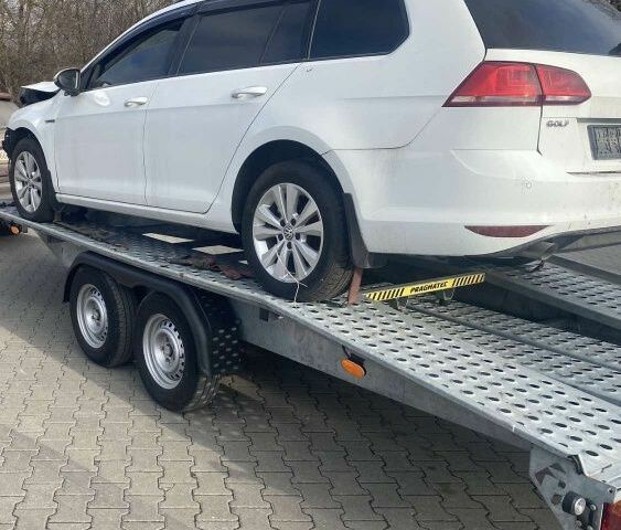 Білий Фольксваген Гольф, об'ємом двигуна 1.6 л та пробігом 280 тис. км за 4900 $, фото 1 на Automoto.ua