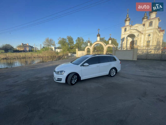 Белый Фольксваген Гольф, объемом двигателя 1.97 л и пробегом 317 тыс. км за 14200 $, фото 1 на Automoto.ua