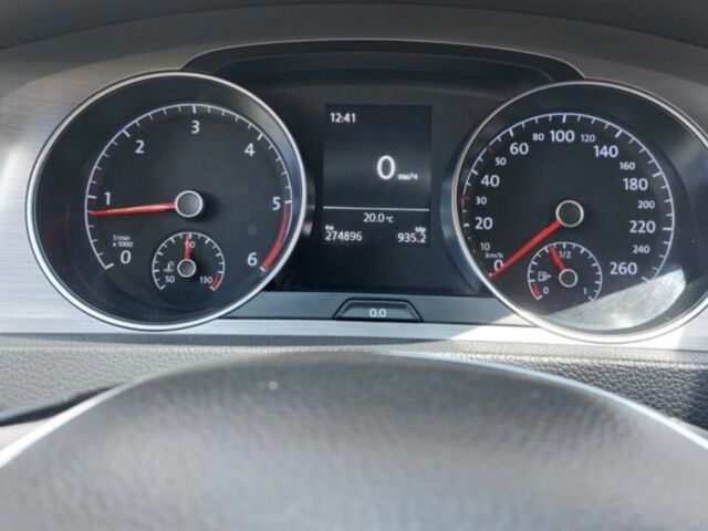 Фольксваген Гольф 2016 в Хмельницком на Automoto.ua Белый Фольксваген Гольф, объемом двигателя 0 л и пробегом 287 тыс. км за 10600 $, фото 1 на Automoto.ua