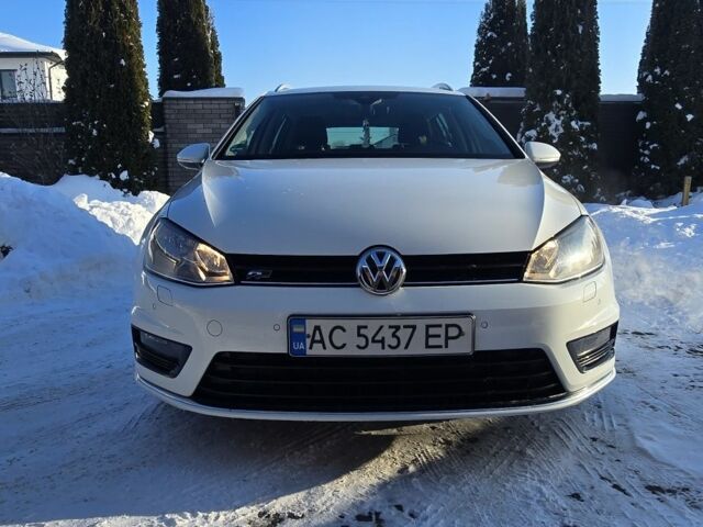 Білий Фольксваген Гольф, об'ємом двигуна 1.6 л та пробігом 250 тис. км за 14200 $, фото 1 на Automoto.ua