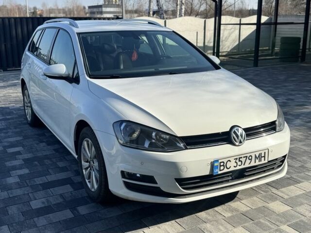 Белый Фольксваген Гольф, объемом двигателя 1.6 л и пробегом 270 тыс. км за 9900 $, фото 1 на Automoto.ua