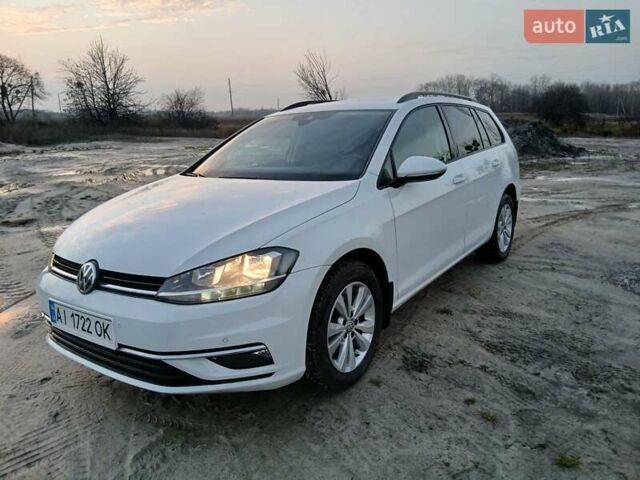 Білий Фольксваген Гольф, об'ємом двигуна 1.6 л та пробігом 193 тис. км за 11900 $, фото 1 на Automoto.ua