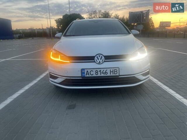 Білий Фольксваген Гольф, об'ємом двигуна 1.6 л та пробігом 216 тис. км за 13900 $, фото 1 на Automoto.ua