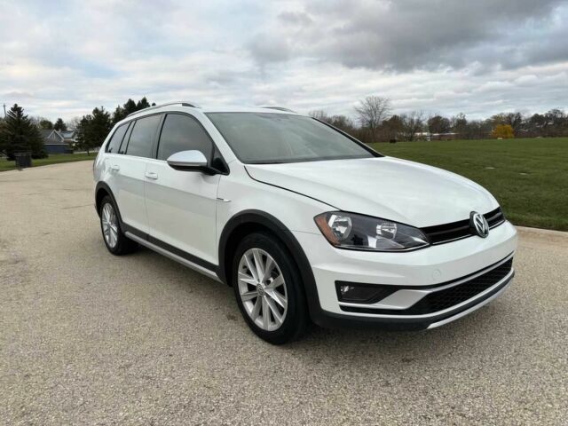 Белый Фольксваген Гольф, объемом двигателя 1.8 л и пробегом 66 тыс. км за 2300 $, фото 1 на Automoto.ua