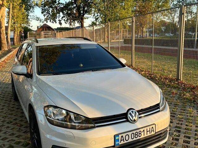 Білий Фольксваген Гольф, об'ємом двигуна 1.6 л та пробігом 229 тис. км за 12000 $, фото 1 на Automoto.ua