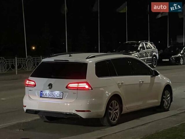 Білий Фольксваген Гольф, об'ємом двигуна 1.6 л та пробігом 279 тис. км за 12200 $, фото 1 на Automoto.ua