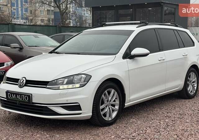 Білий Фольксваген Гольф, об'ємом двигуна 1.6 л та пробігом 281 тис. км за 11600 $, фото 1 на Automoto.ua