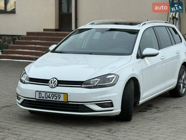 Білий Фольксваген Гольф, об'ємом двигуна 1.6 л та пробігом 223 тис. км за 14250 $, фото 1 на Automoto.ua