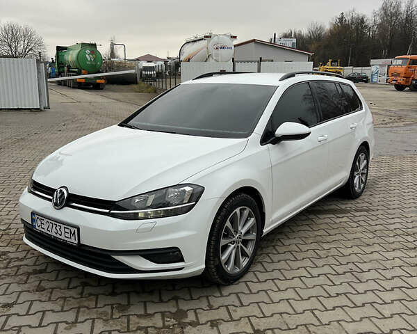 Білий Фольксваген Гольф, об'ємом двигуна 1.6 л та пробігом 298 тис. км за 13800 $, фото 1 на Automoto.ua