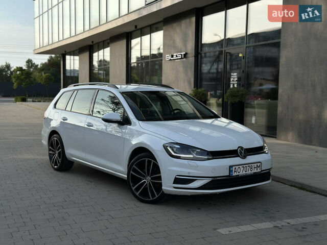 Білий Фольксваген Гольф, об'ємом двигуна 1.97 л та пробігом 290 тис. км за 14300 $, фото 1 на Automoto.ua