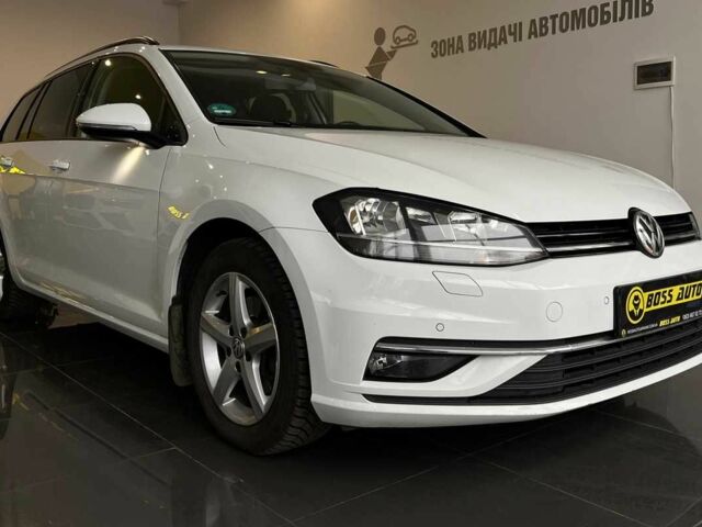 Білий Фольксваген Гольф, об'ємом двигуна 2 л та пробігом 265 тис. км за 14699 $, фото 1 на Automoto.ua