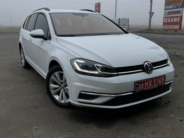 Білий Фольксваген Гольф, об'ємом двигуна 1.6 л та пробігом 218 тис. км за 11300 $, фото 1 на Automoto.ua