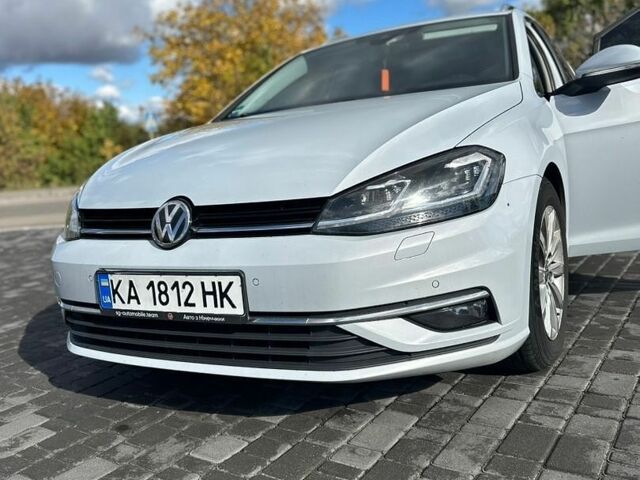 Білий Фольксваген Гольф, об'ємом двигуна 1.97 л та пробігом 245 тис. км за 16000 $, фото 1 на Automoto.ua