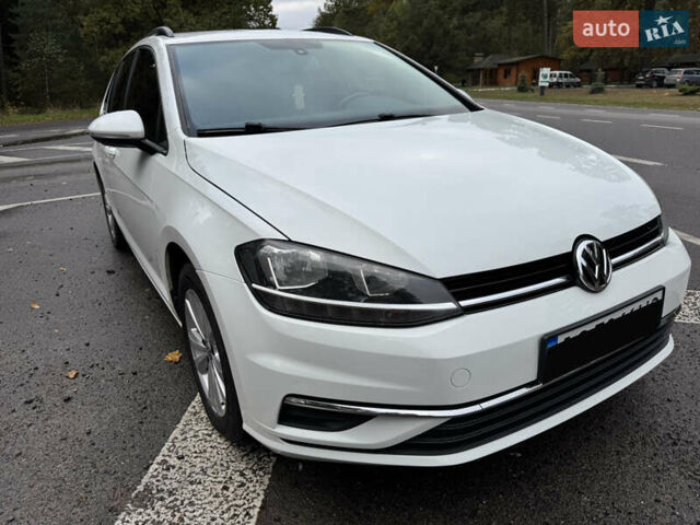 Белый Фольксваген Гольф, объемом двигателя 1.8 л и пробегом 191 тыс. км за 14200 $, фото 1 на Automoto.ua