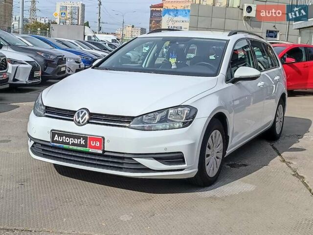 Білий Фольксваген Гольф, об'ємом двигуна 1.6 л та пробігом 235 тис. км за 13490 $, фото 1 на Automoto.ua