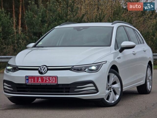 Белый Фольксваген Гольф, объемом двигателя 2 л и пробегом 181 тыс. км за 21499 $, фото 1 на Automoto.ua