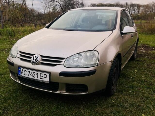 Бежевый Фольксваген Гольф, объемом двигателя 1.4 л и пробегом 521 тыс. км за 3650 $, фото 1 на Automoto.ua