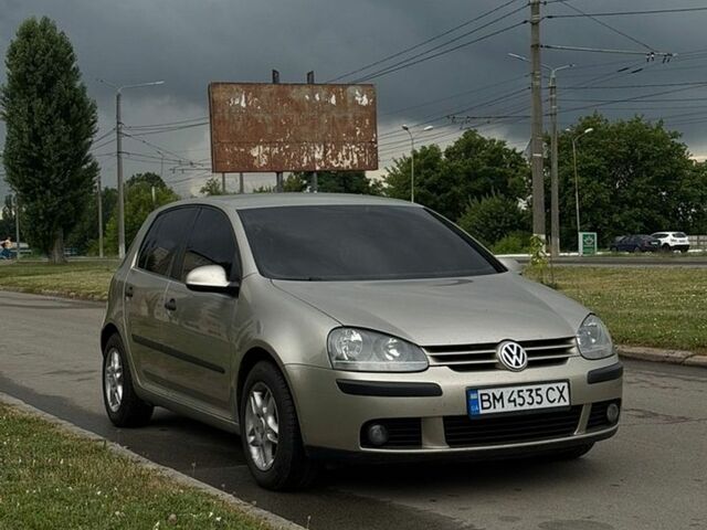 Бежевий Фольксваген Гольф, об'ємом двигуна 1.6 л та пробігом 300 тис. км за 5099 $, фото 1 на Automoto.ua