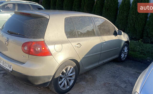 Бежевый Фольксваген Гольф, объемом двигателя 1.39 л и пробегом 151 тыс. км за 3600 $, фото 1 на Automoto.ua