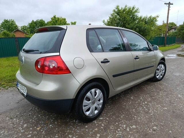 Бежевый Фольксваген Гольф, объемом двигателя 1.6 л и пробегом 213 тыс. км за 4999 $, фото 1 на Automoto.ua