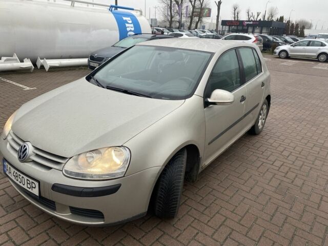 Бежевый Фольксваген Гольф, объемом двигателя 0 л и пробегом 242 тыс. км за 4300 $, фото 1 на Automoto.ua