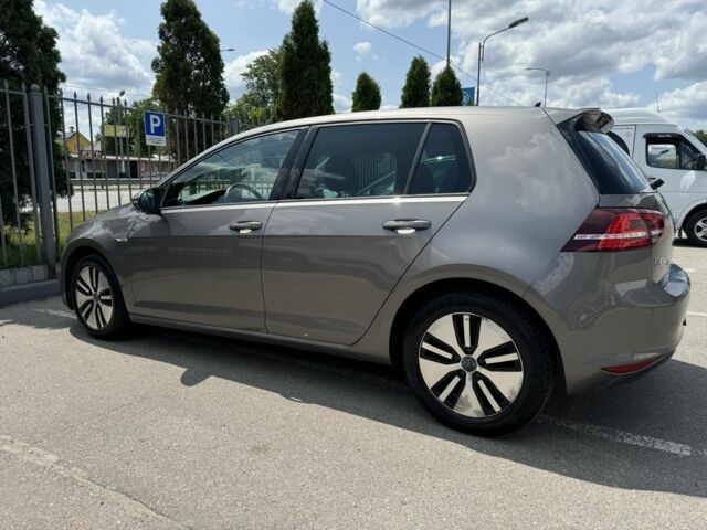 Бежевий Фольксваген Гольф, об'ємом двигуна 0 л та пробігом 115 тис. км за 8999 $, фото 1 на Automoto.ua